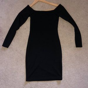 Black bodycon dress